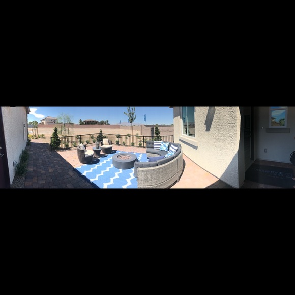 Meet your Posher, Marisa - Picture 1 of 1